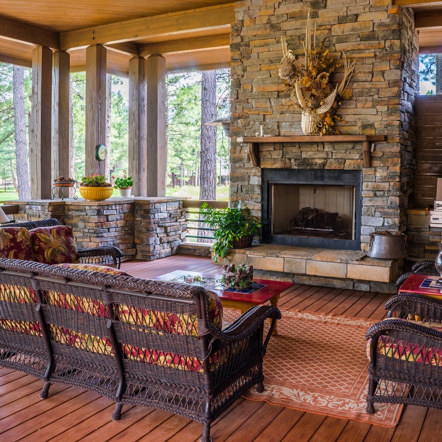 porch-1967855_1920